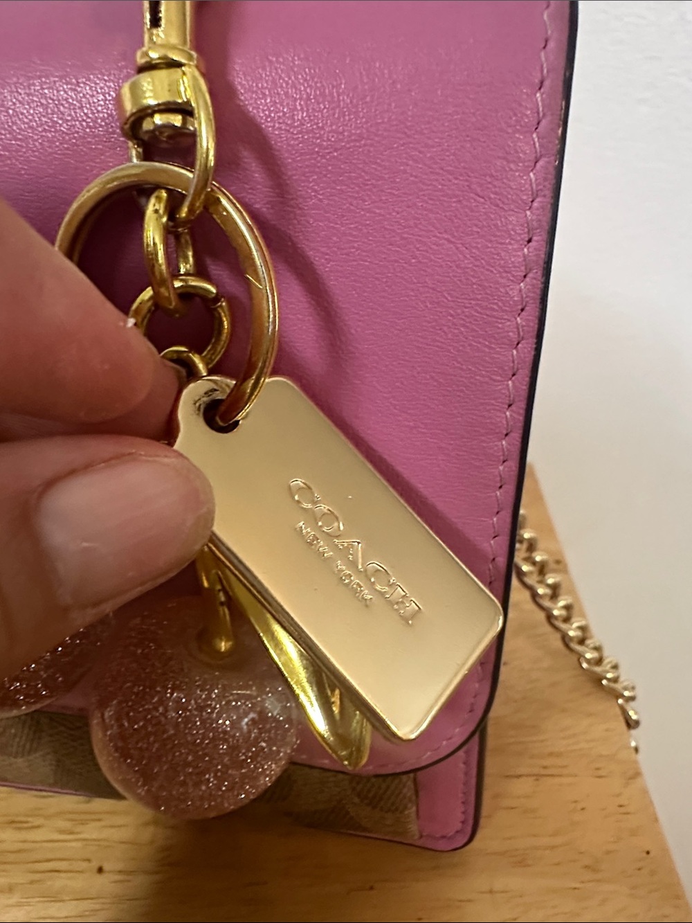 This appears to be the Coach Klare Crossbody Bag in Signature Canvas in the Im/T - Picture 3 of 7
